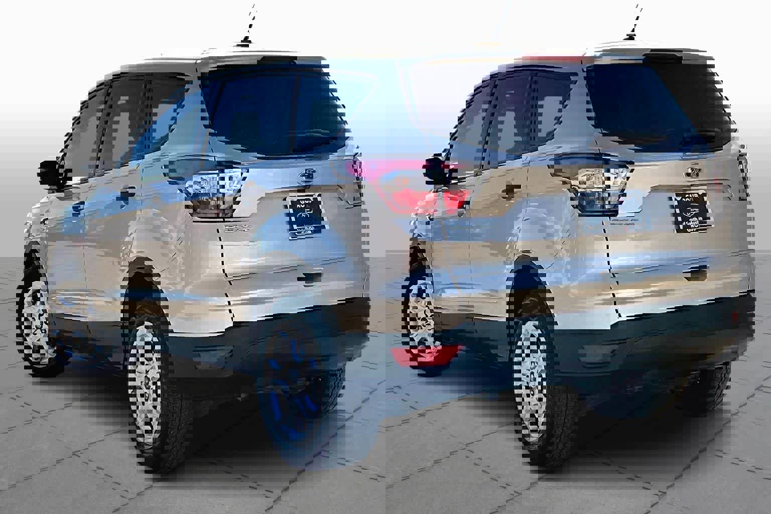 Used 2018 Ford Escape S image 12