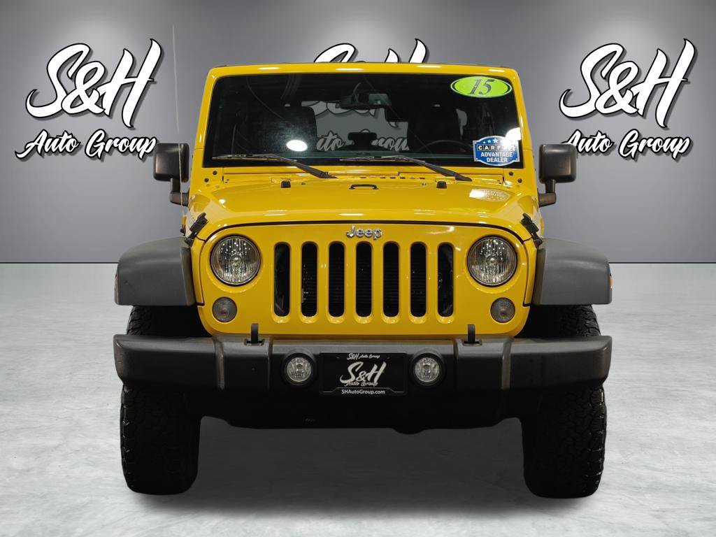 Used 2015 Jeep Wrangler Unlimited Rubicon w/ Dual Top Group AWD/4WD image 11
