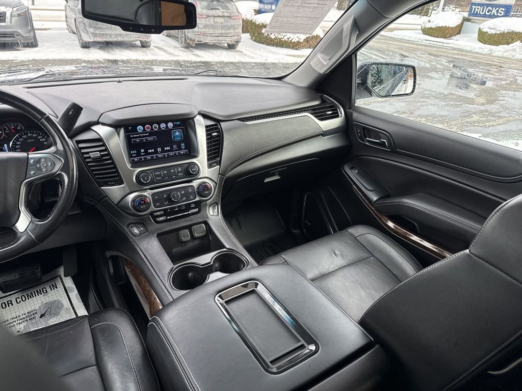 Used 2018 Chevrolet Suburban LT image 20