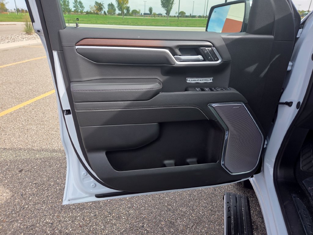 New 2026 GMC Sierra 1500 Denali AWD/4WD image 5