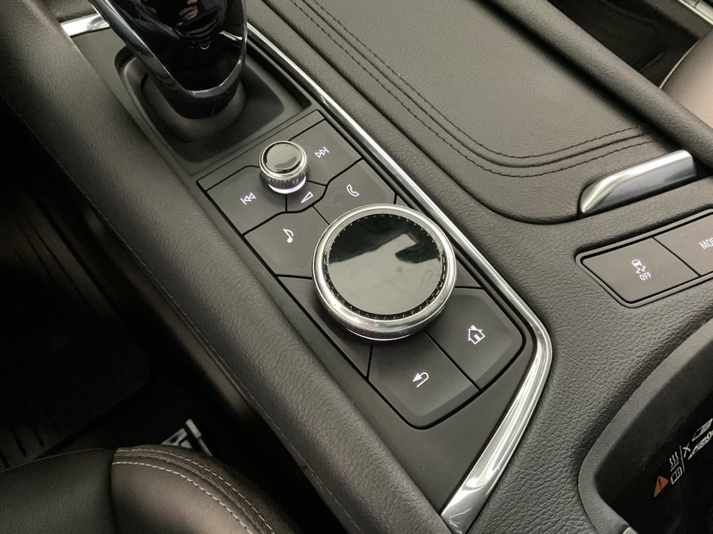 Used 2021 Cadillac XT5 Premium Luxury image 19