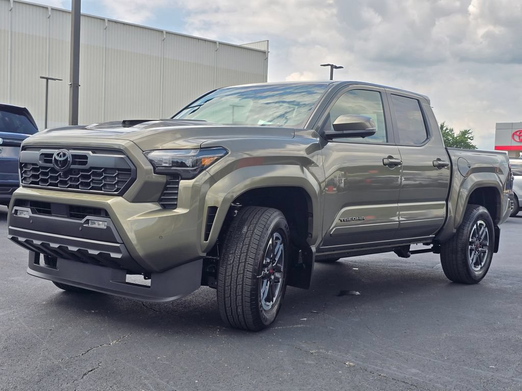 New 2026 Toyota Tacoma TRD Sport AWD/4WD image 4