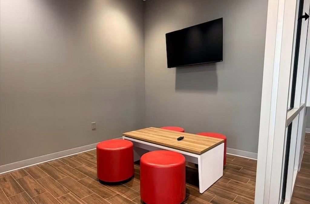 Used 2024 Ford Transit 250 Low Roof w/ Exterior Upgrade Package image 29