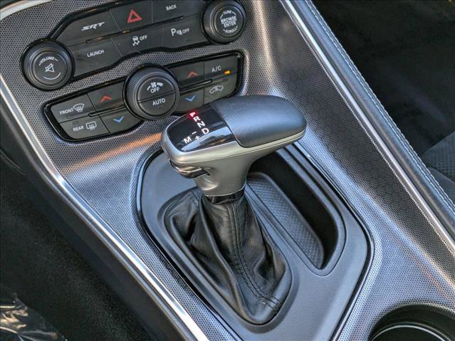 Used 2015 Dodge Challenger SRT RWD image 16
