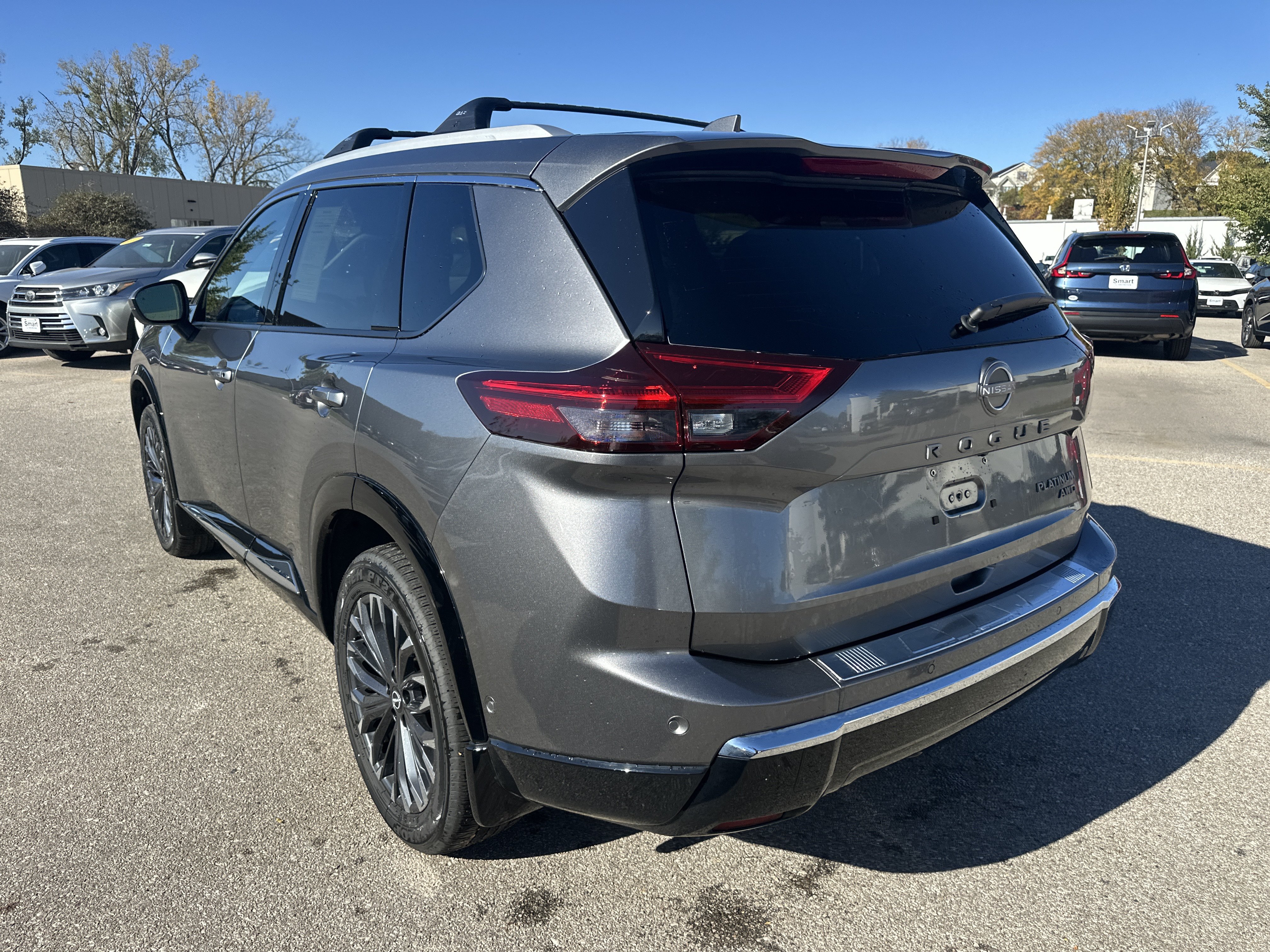 Used 2026 Nissan Rogue Platinum w/ Platinum Premium Package AWD/4WD image 5