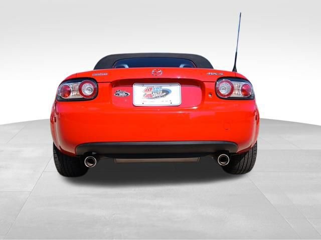 Used 2007 MAZDA MX-5 Miata Touring RWD image 4