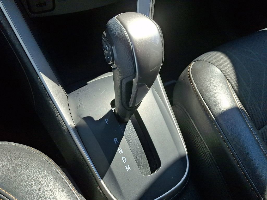 Used 2022 Chevrolet Trax LT w/ Midnight Edition image 16