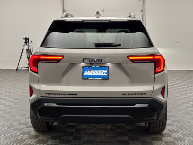 New 2026 GMC Terrain Elevation w/ Elevation Premium Package AWD/4WD image 9