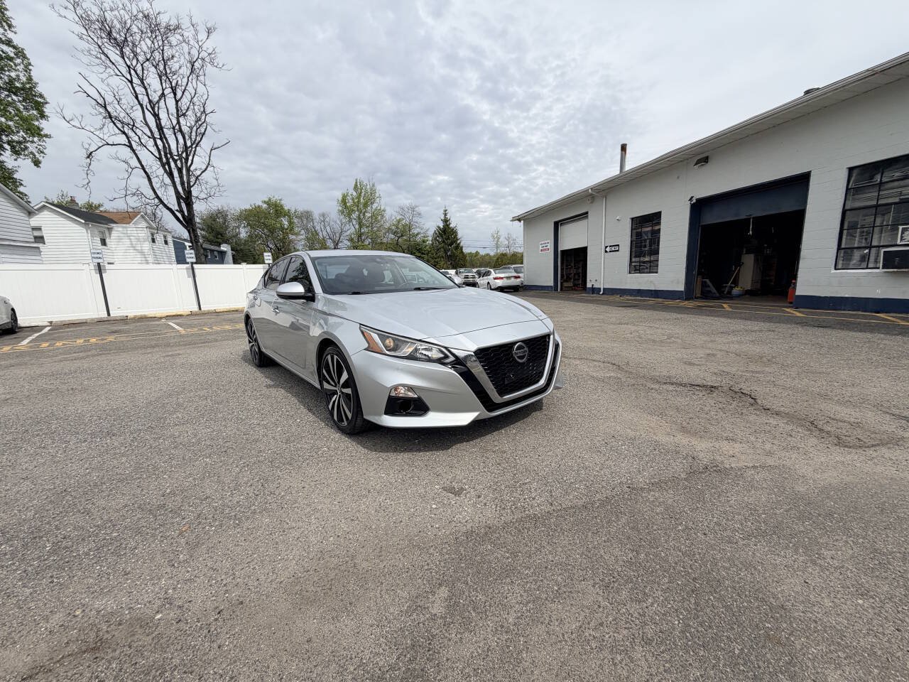 Used 2020 Nissan Altima 2.5 SL FWD image 46