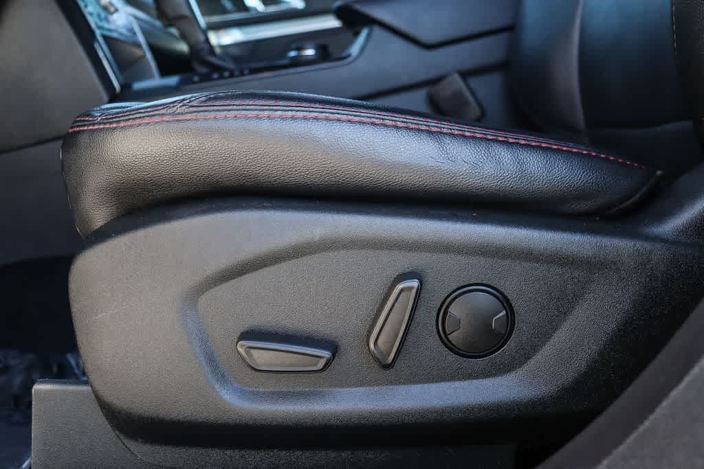 Used 2019 Ford Explorer Sport w/ Equipment Group 401A AWD/4WD image 23