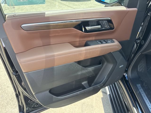 New 2026 Chevrolet Suburban High Country AWD/4WD image 31