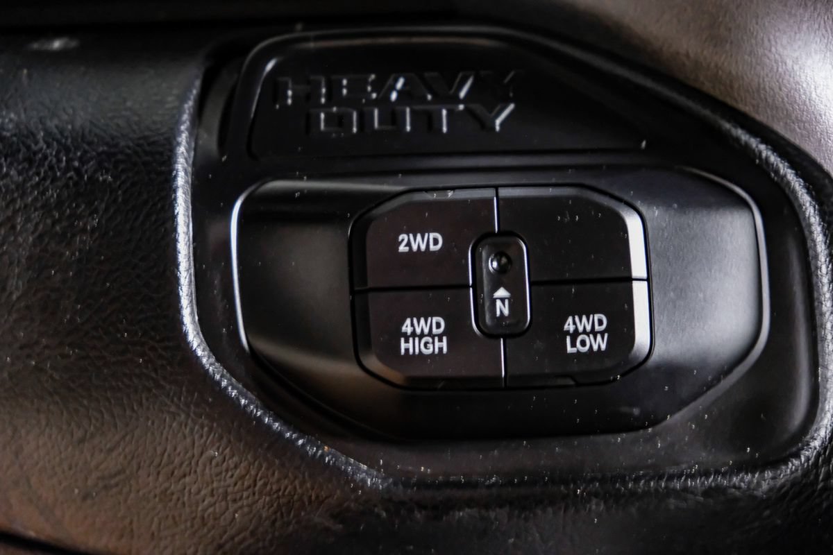 Used 2026 RAM 3500 Laramie AWD/4WD image 25
