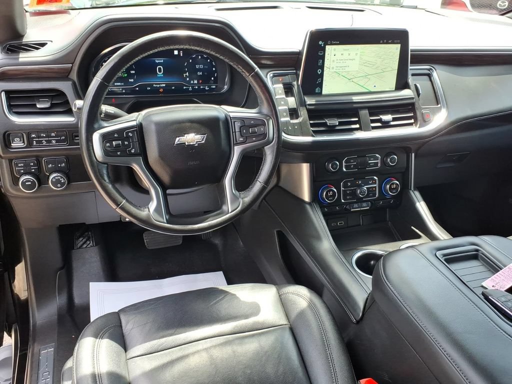 Used 2022 Chevrolet Suburban Z71 w/ Luxury Package AWD/4WD image 17