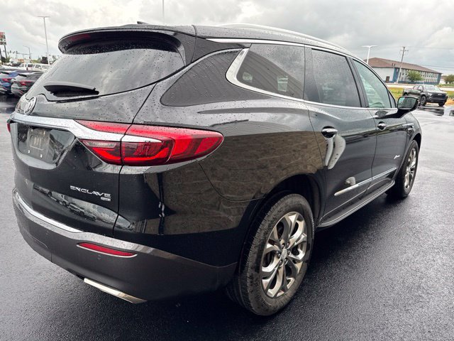 Used 2018 Buick Enclave Avenir w/ Avenir Technology Package AWD/4WD image 7