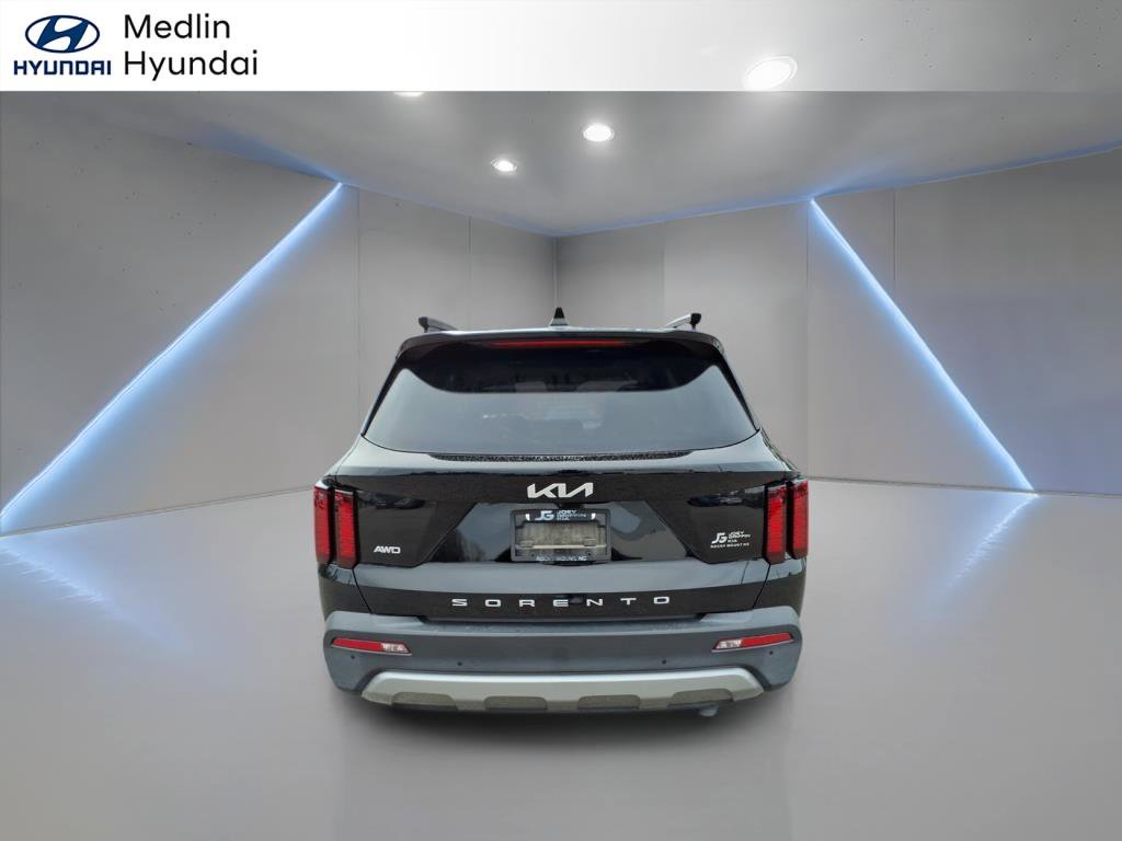 Used 2022 Kia Sorento X-Line EX AWD/4WD image 4