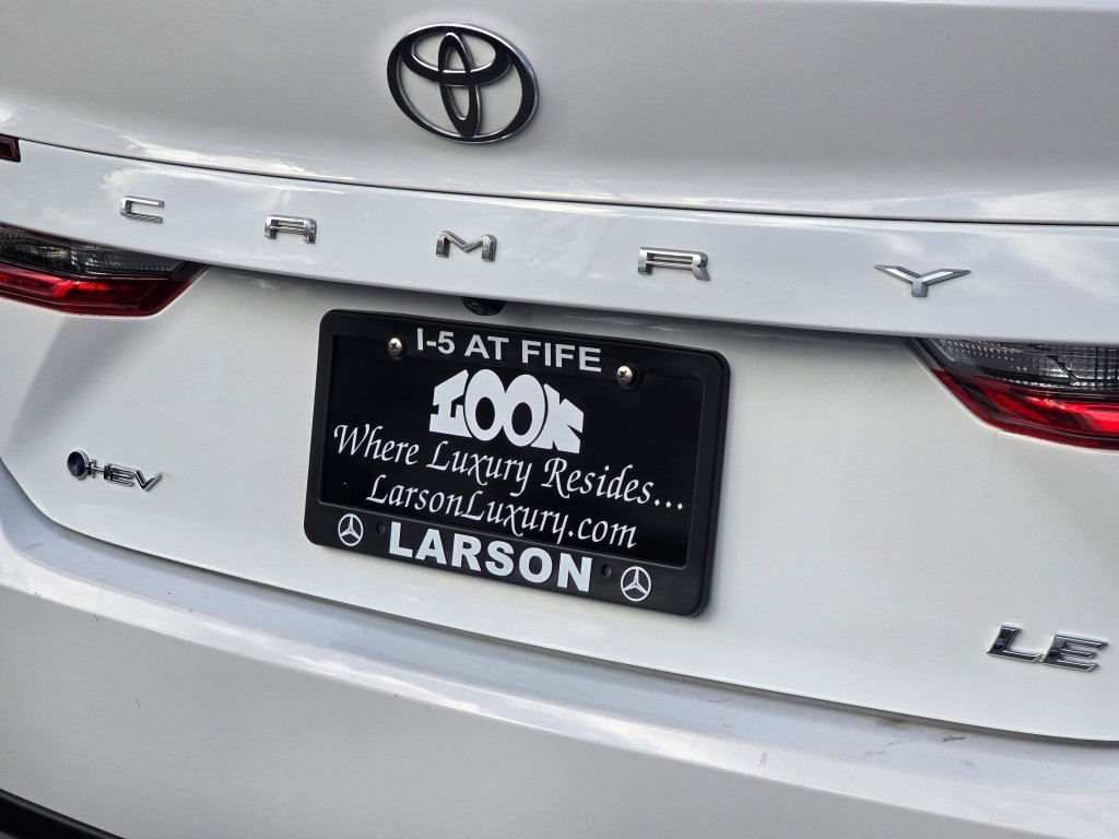 Used 2025 Toyota Camry LE FWD image 30