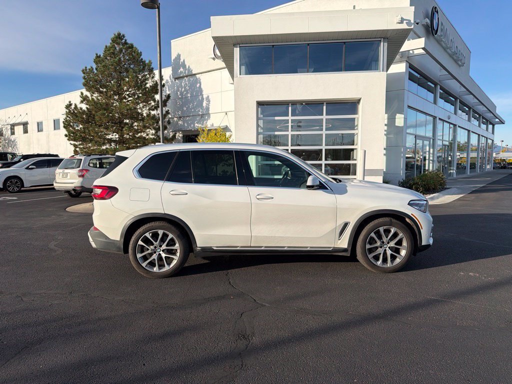 Used 2022 BMW X5 xDrive40i AWD/4WD image 6