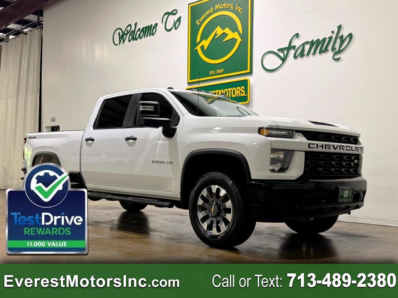 Used 2021 Chevrolet Silverado 2500 Custom w/ Custom Value Package AWD/4WD image 1