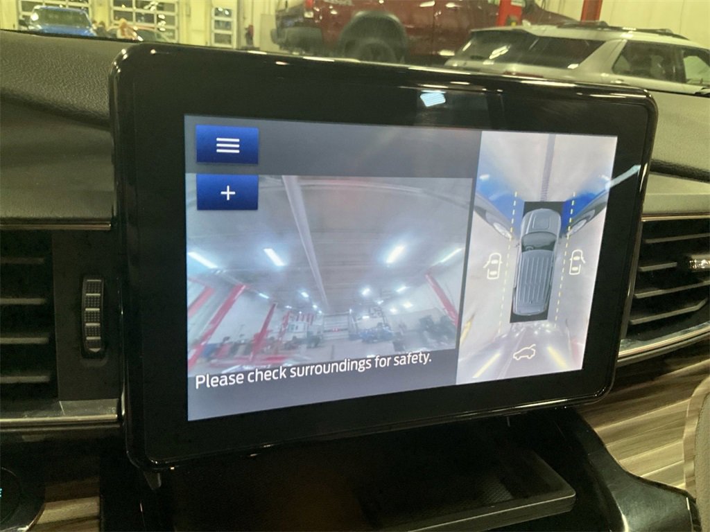 Used 2023 Ford Explorer Limited image 29