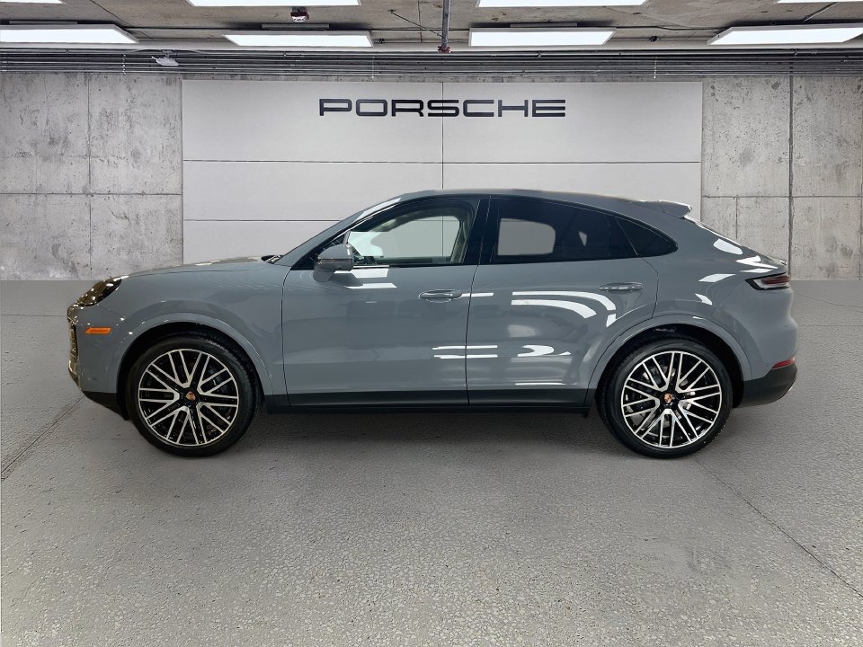 New 2026 Porsche Cayenne Coupe AWD/4WD image 2