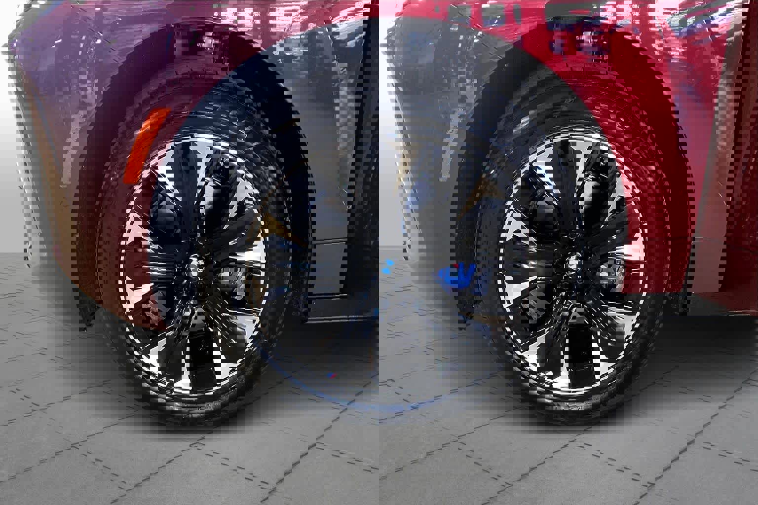 New 2026 BMW iX xDrive60 w/ M Sport Package image 11