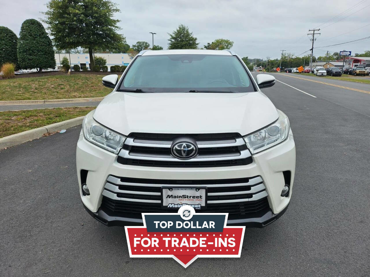 Used 2019 Toyota Highlander XLE image 8