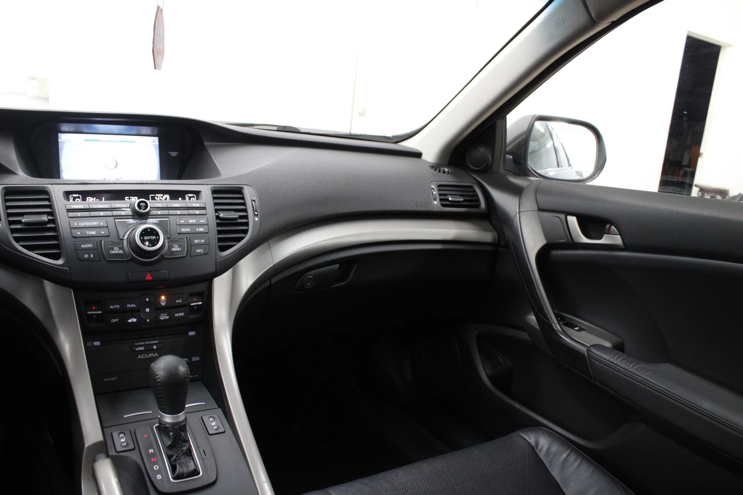 Used 2009 Acura TSX Sedan image 18
