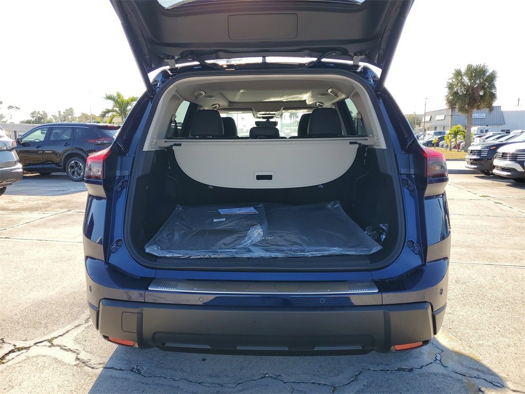 New 2026 Nissan Rogue SV w/ SV Premium Package image 3