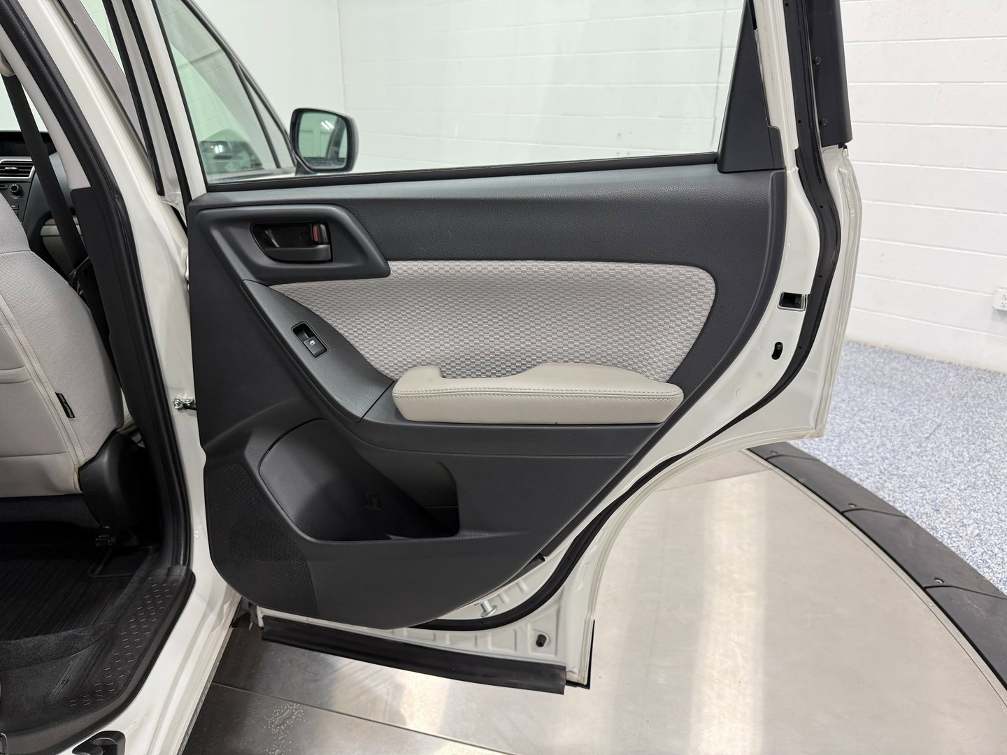 Used 2018 Subaru Forester 2.5i image 34