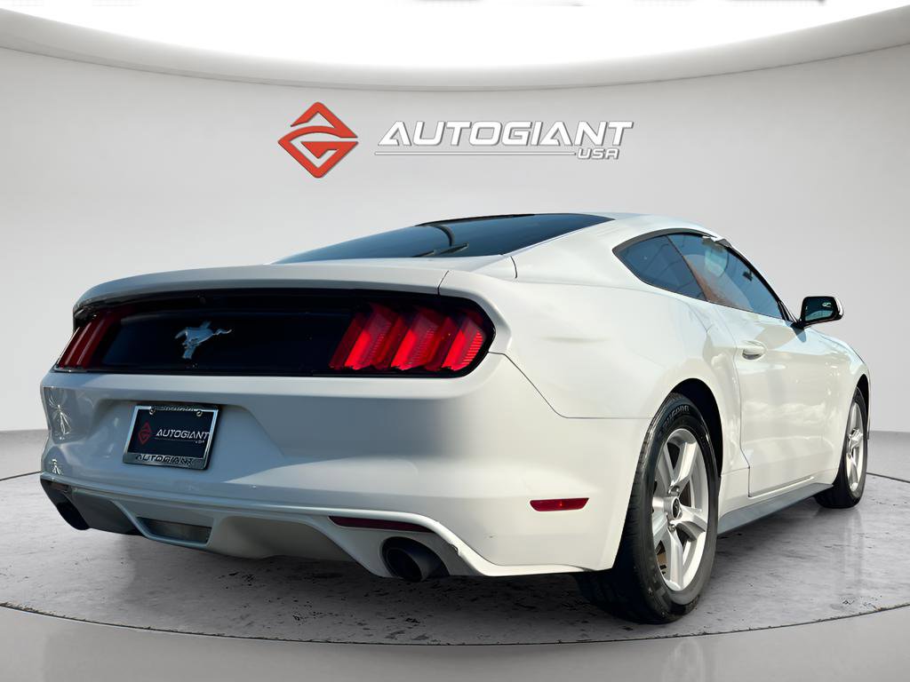 Used 2017 Ford Mustang Coupe RWD image 7