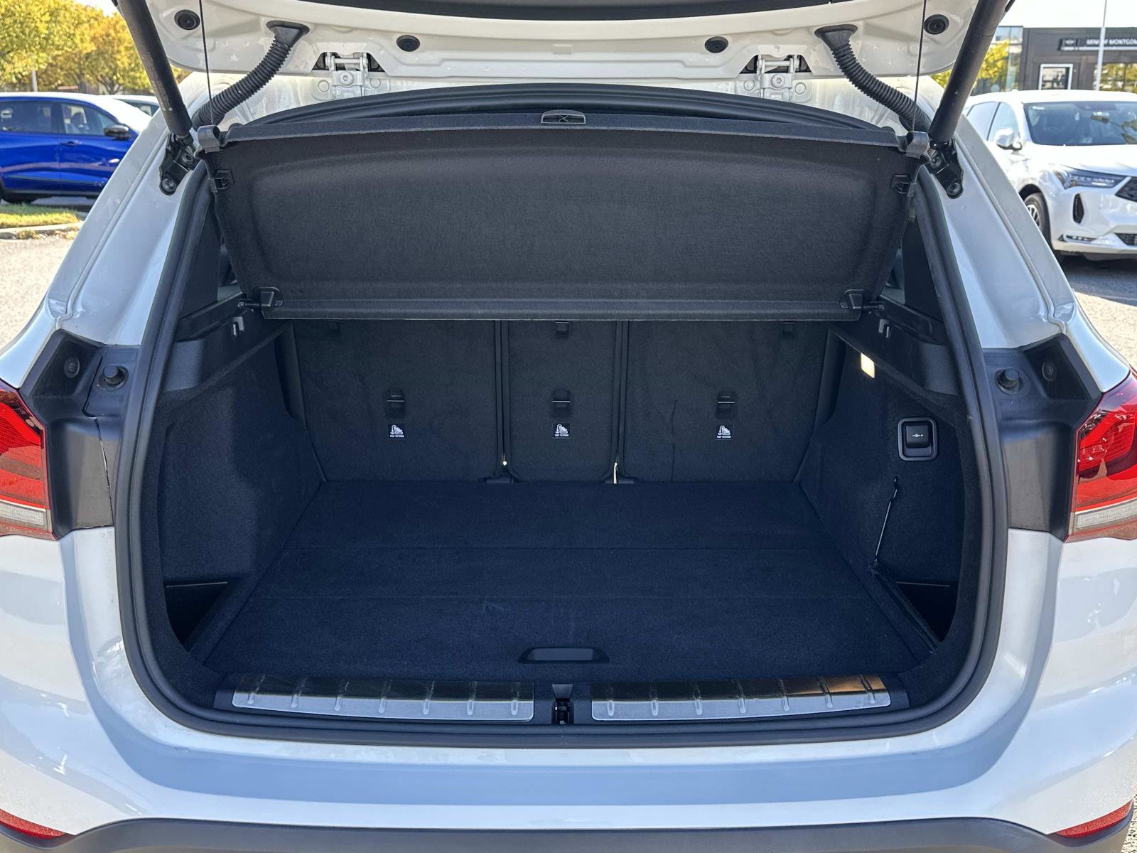 Used 2021 BMW X1 xDrive28i w/ Premium Package image 15