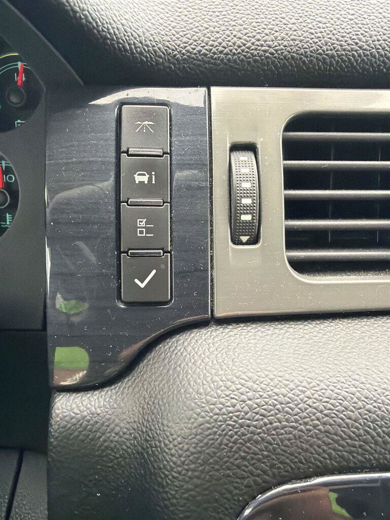 Used 2008 Chevrolet Avalanche LT w/ LT Preferred Equipment Group RWD image 22