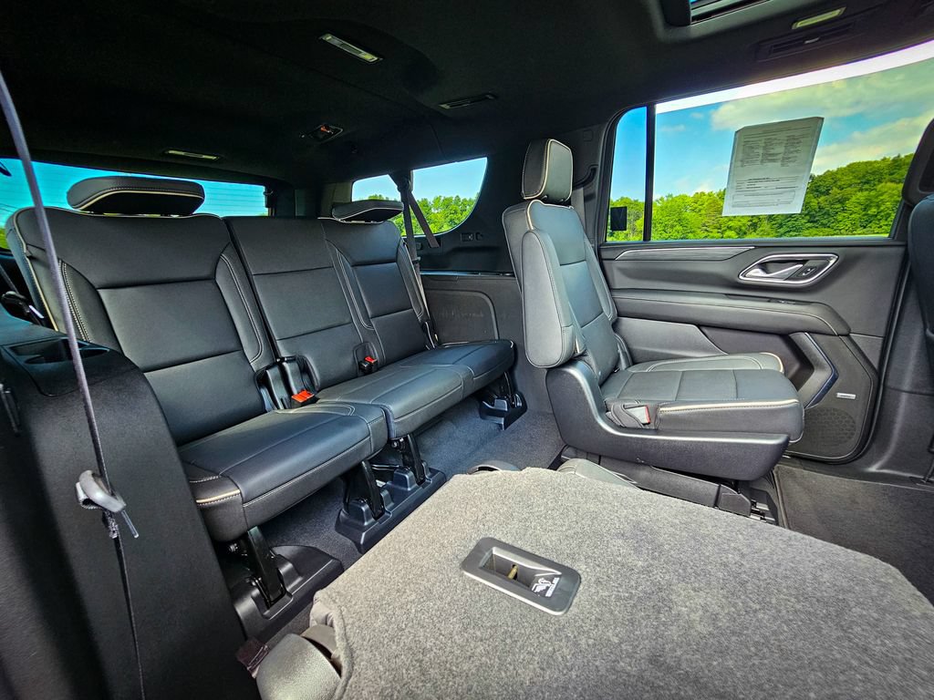 Used 2022 GMC Yukon XL SLT w/ SLT Premium Package AWD/4WD image 41