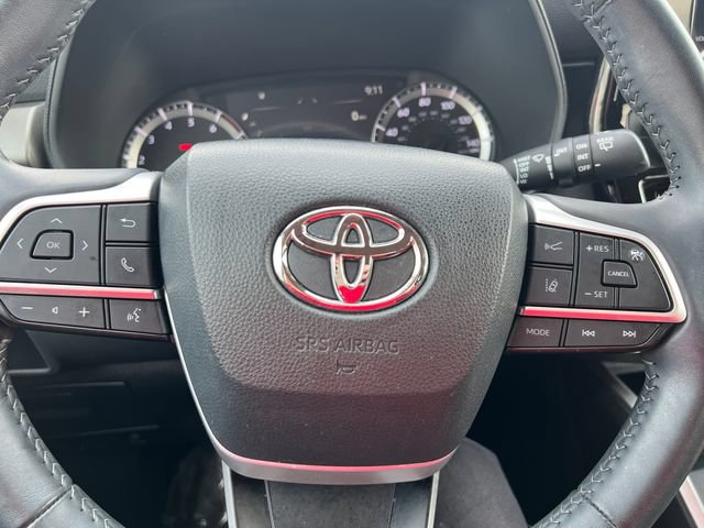 Certified 2025 Toyota Highlander LE FWD image 29