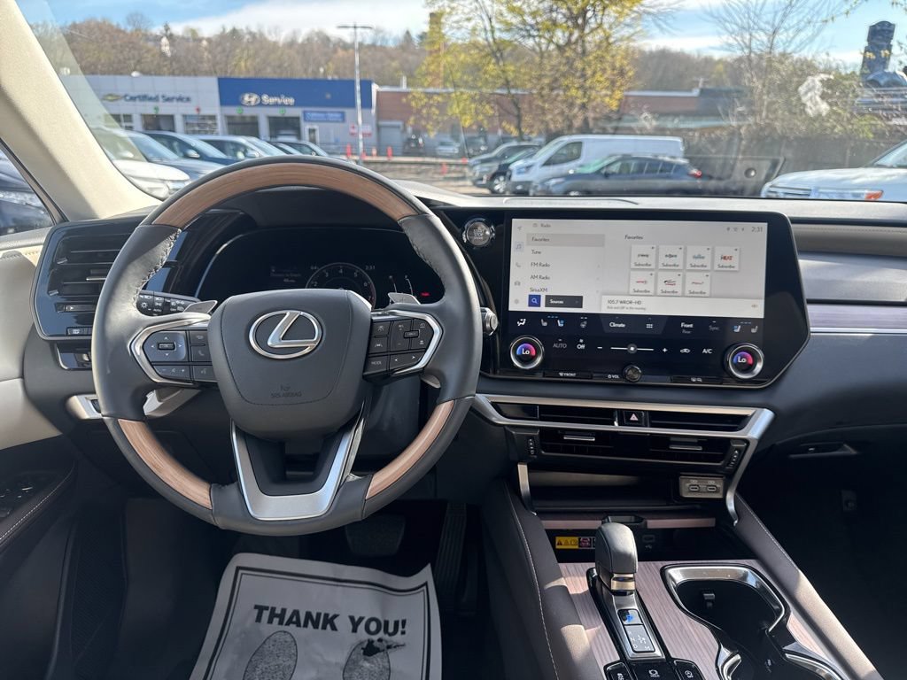 Used 2024 Lexus RX 350 Premium w/ Accessory Package (Z1) AWD/4WD image 25