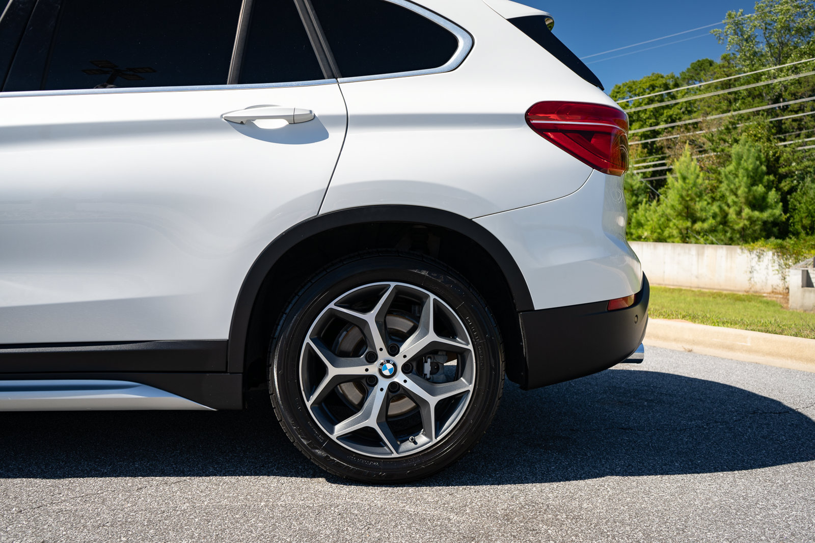 Used 2019 BMW X1 xDrive28i w/ Convenience Package AWD/4WD image 6