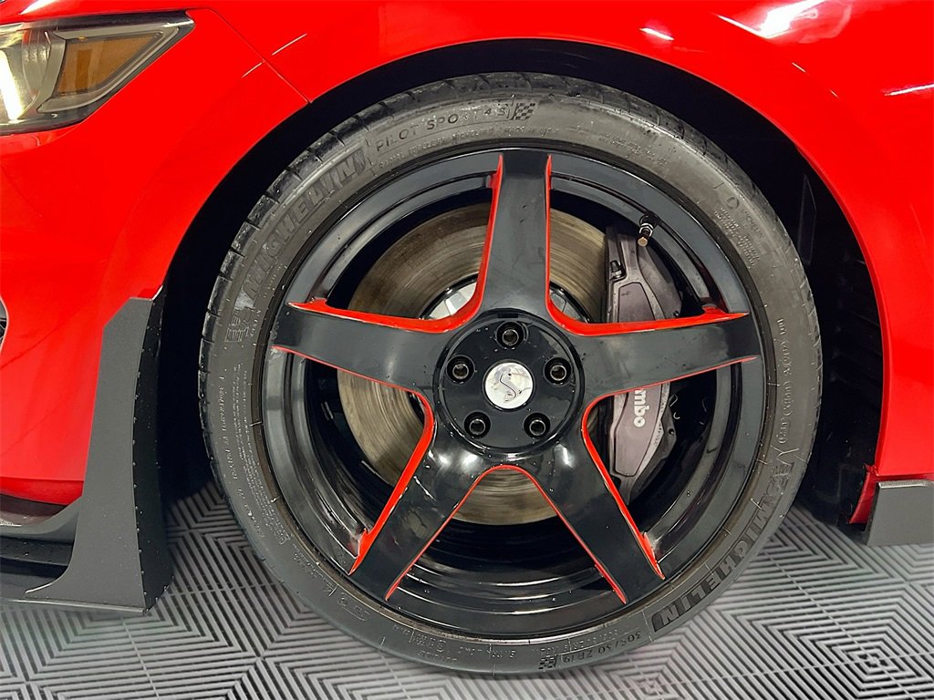 Used 2019 Ford Mustang Shelby GT350 w/ Technology Package image 28
