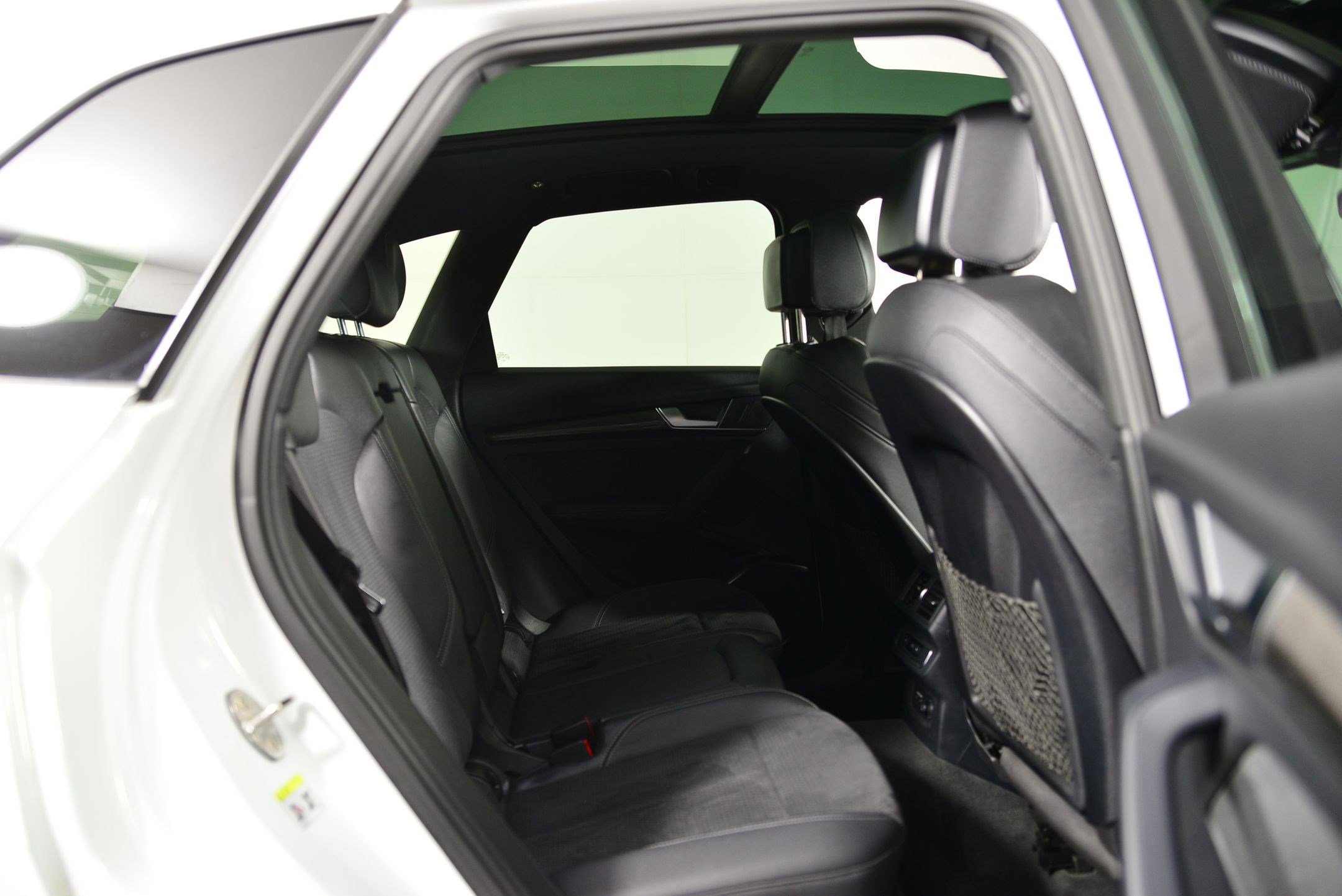 Used 2022 Audi SQ5 Premium Plus w/ Premium Plus Package image 24