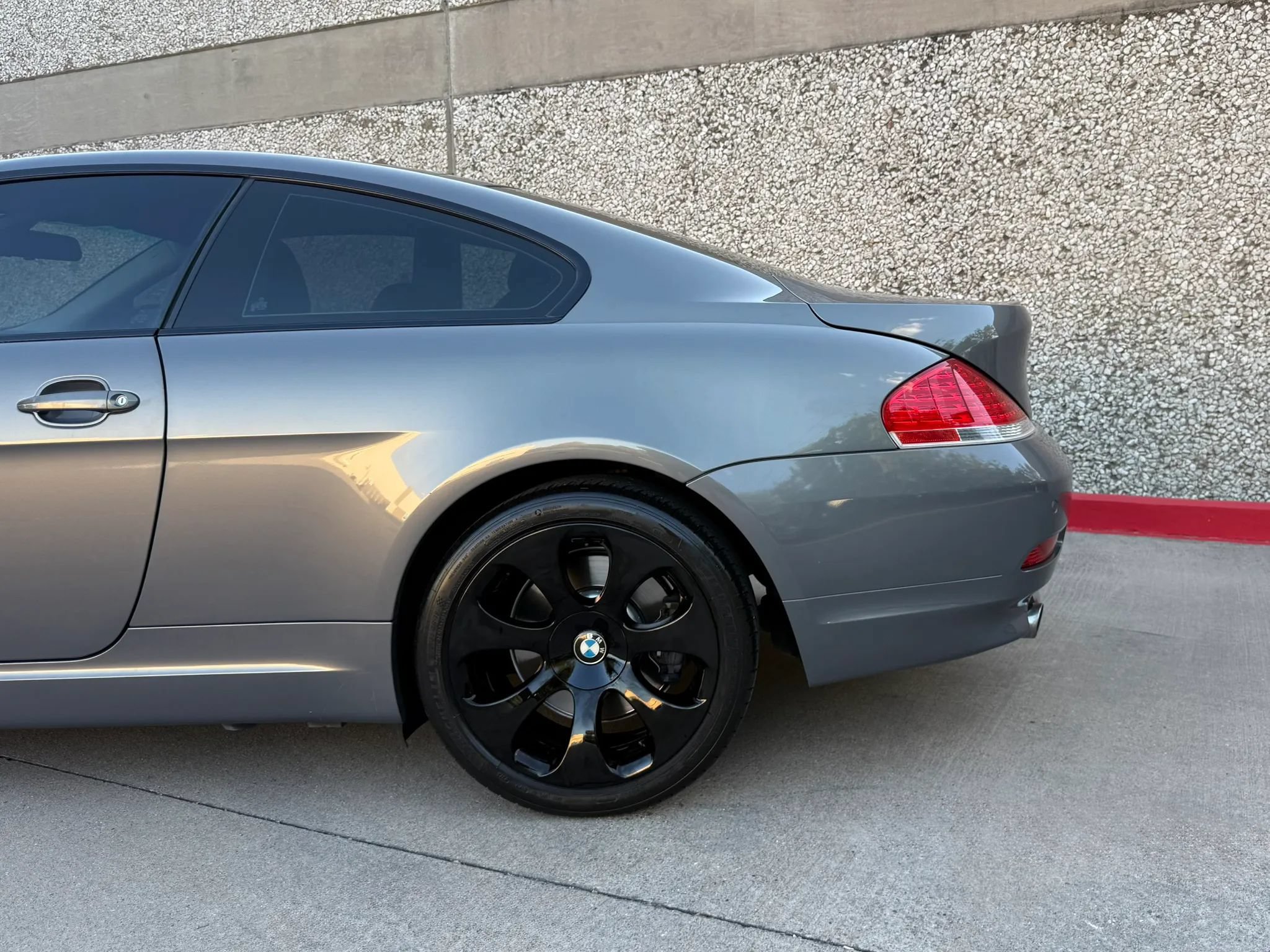 Used 2007 BMW 650i Coupe RWD image 15