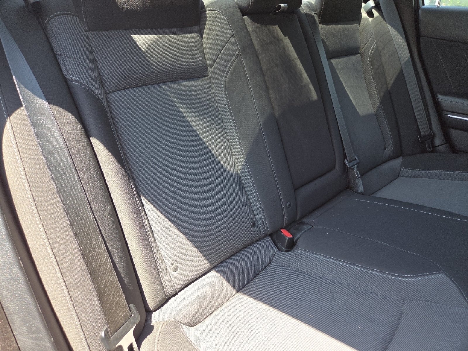 Used 2015 Dodge Charger SXT AWD/4WD image 23