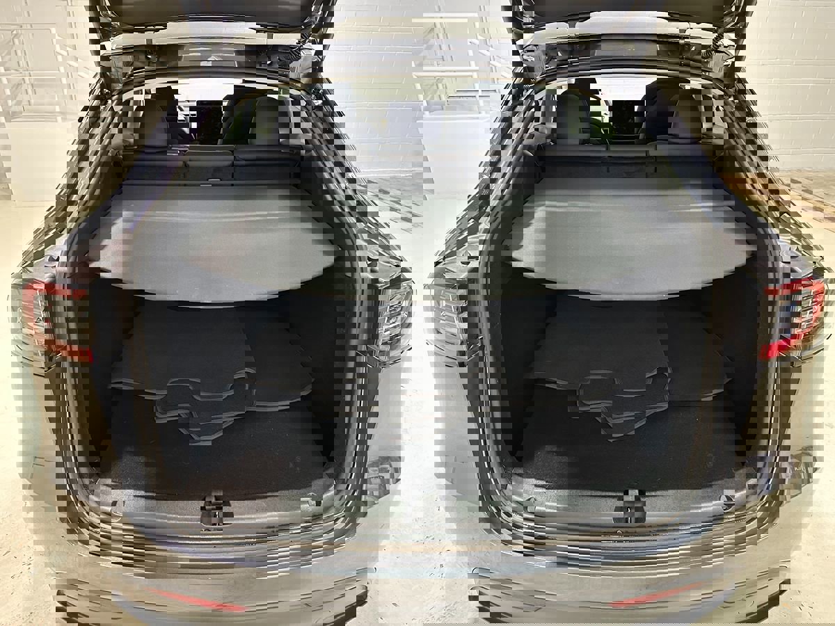 Used 2023 Tesla Model Y Long Range image 7