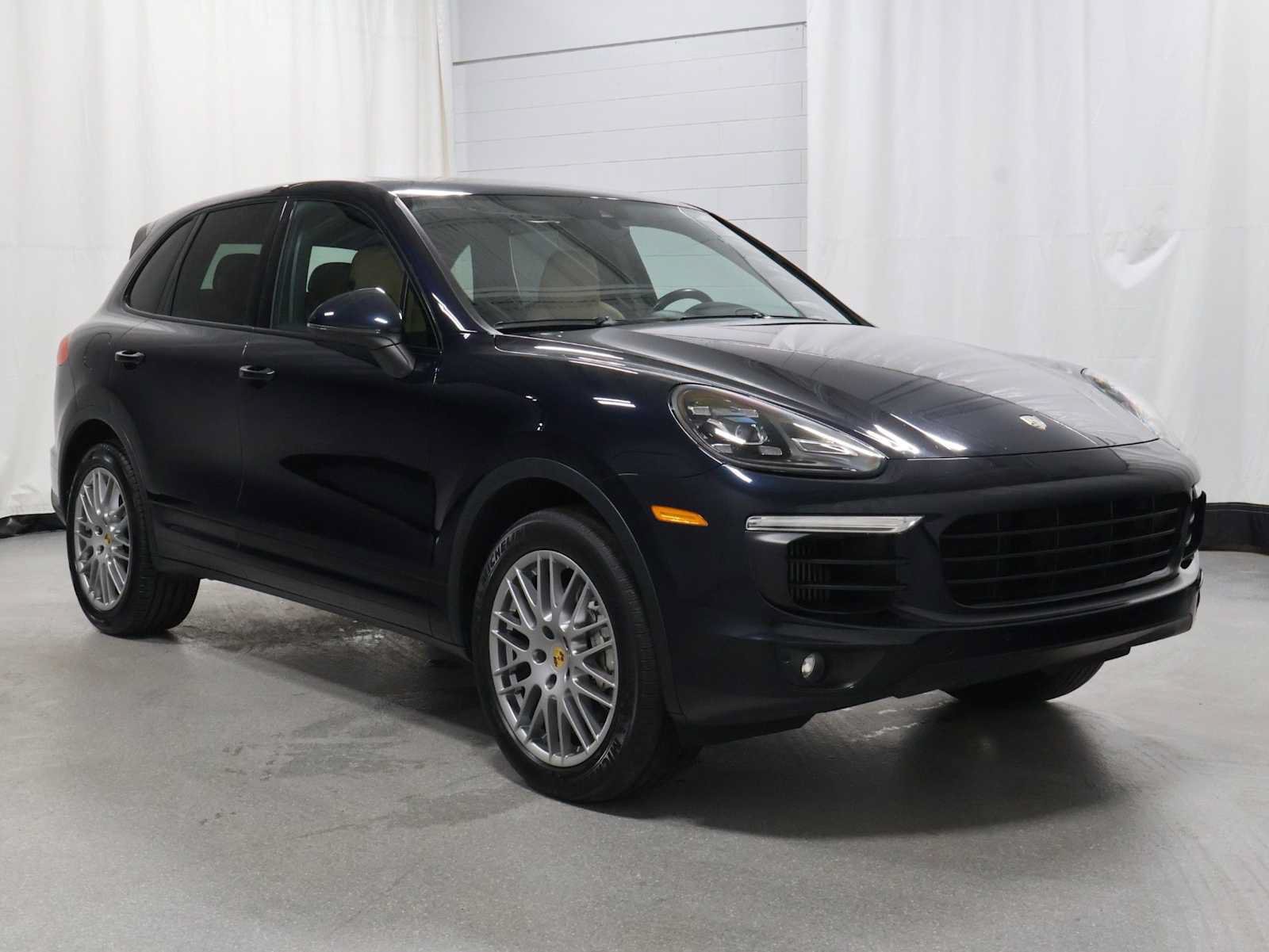 Used 2018 Porsche Cayenne S AWD/4WD image 13