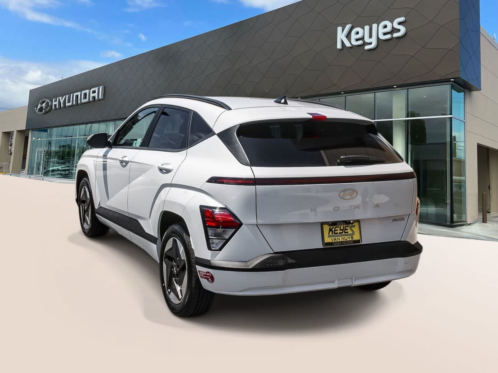 Certified 2024 Hyundai Kona SEL FWD image 7