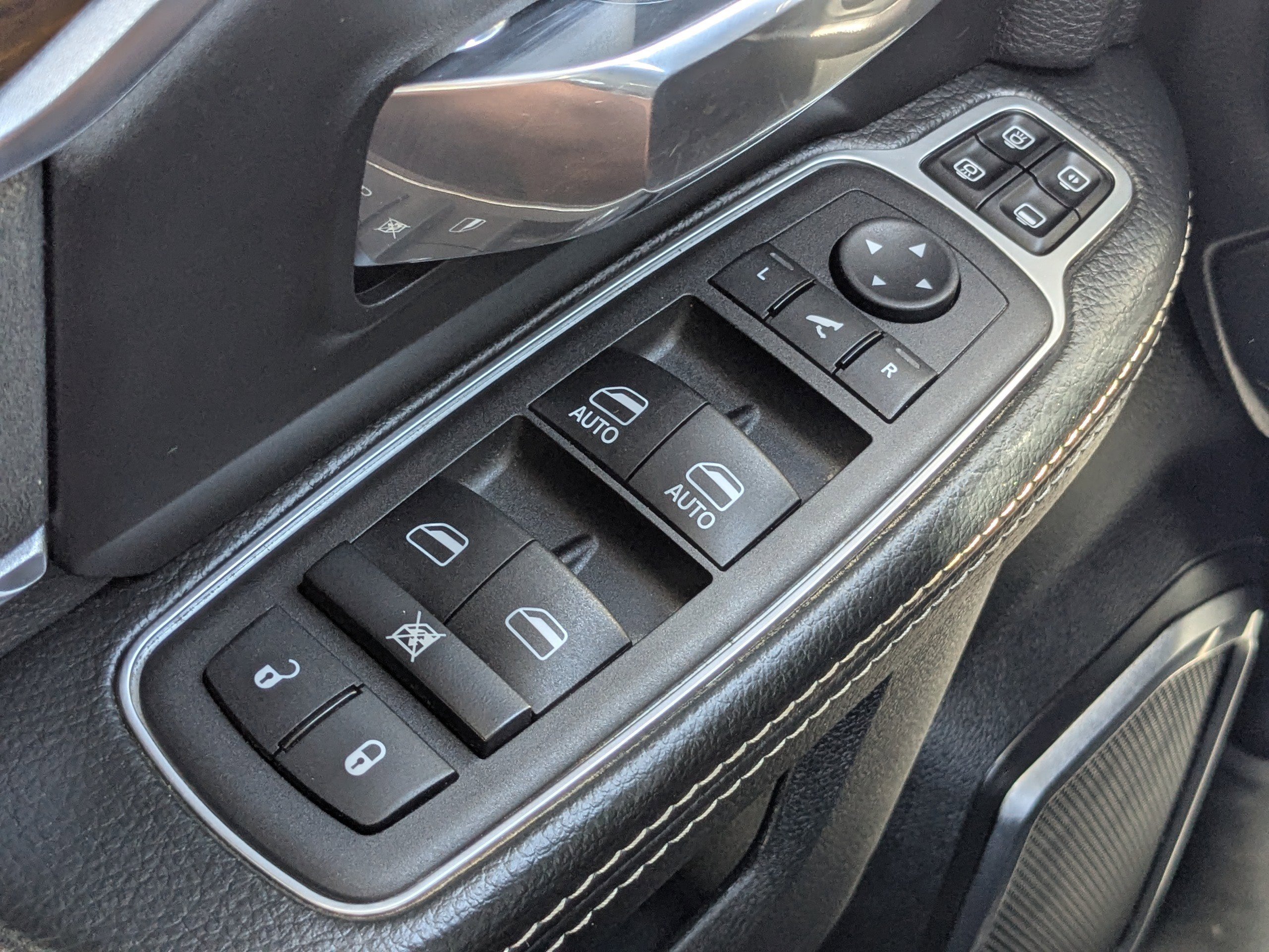Used 2024 RAM 2500 Laramie image 24