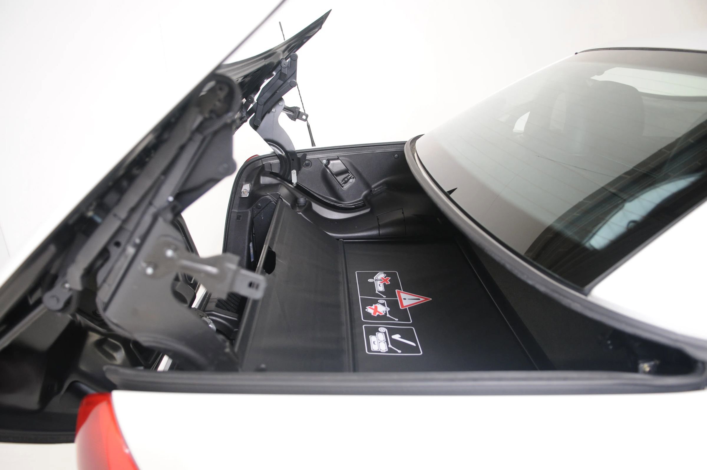 Used 2002 Mercedes-Benz SLK 320 image 14