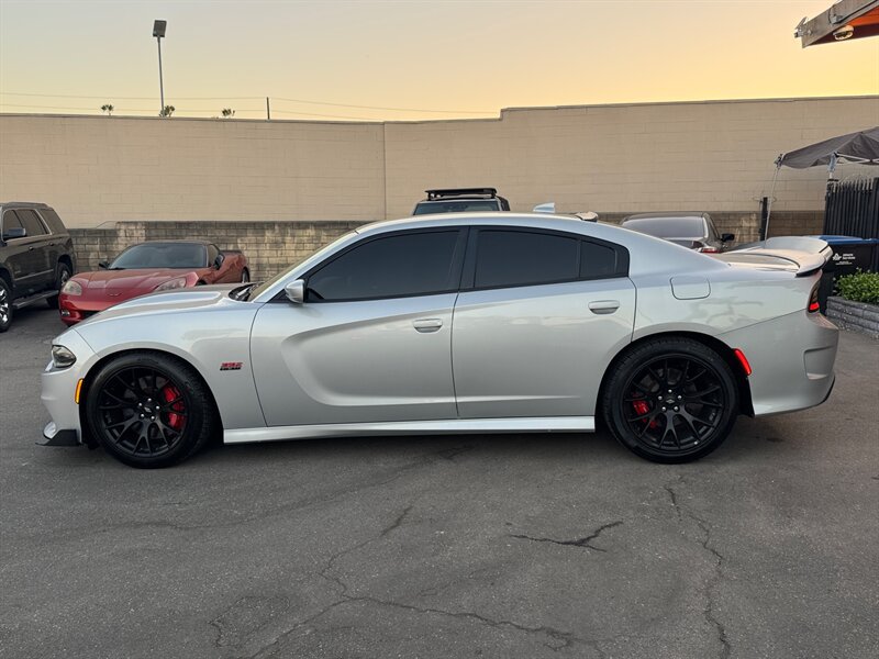 Used 2019 Dodge Charger Scat Pack w/ Dynamics Package RWD image 10
