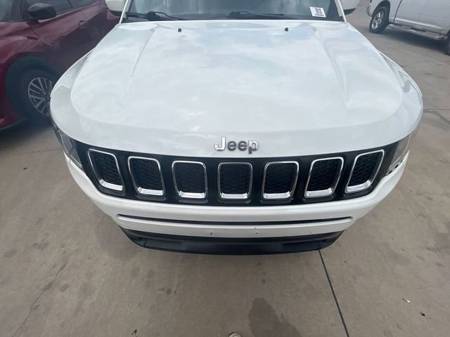 Used 2021 Jeep Compass Latitude w/ Convenience Group AWD/4WD image 11