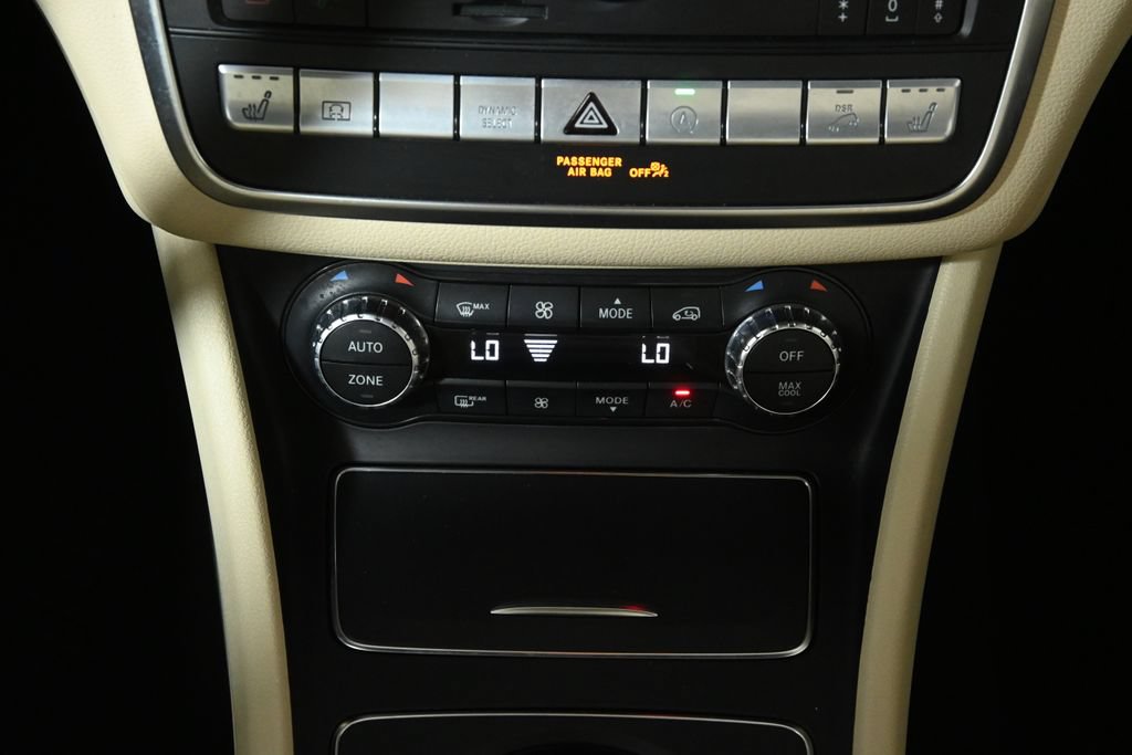 Used 2019 Mercedes-Benz GLA 250 4MATIC image 25