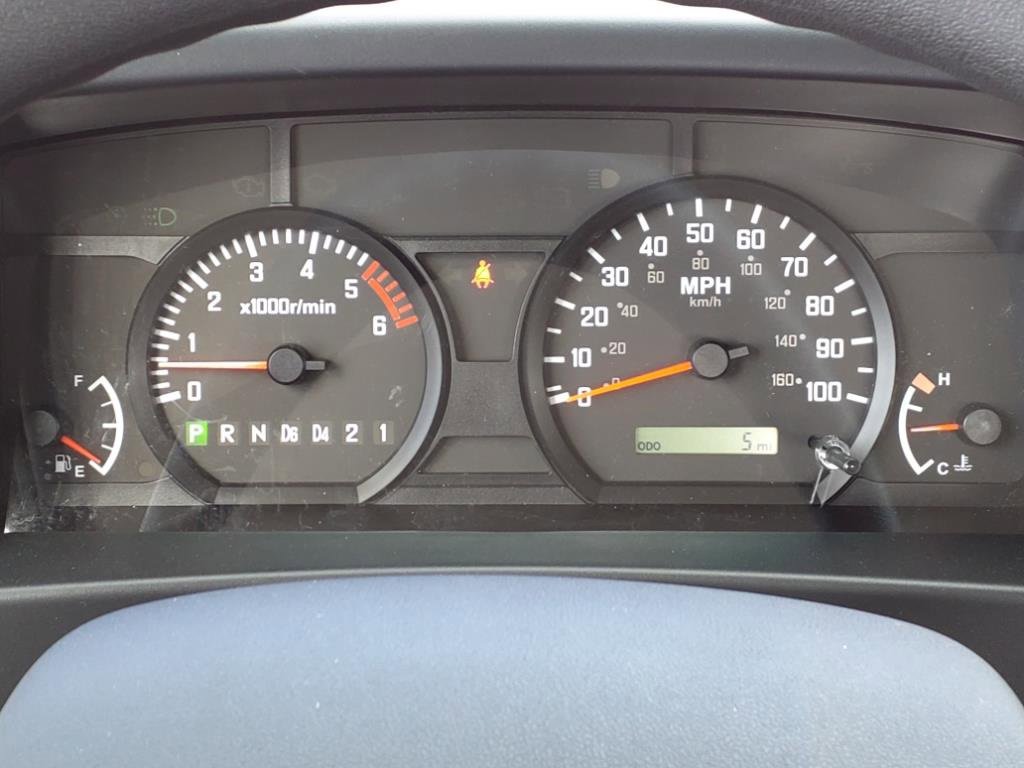 New 2024 Chevrolet Low Cab Forward image 18