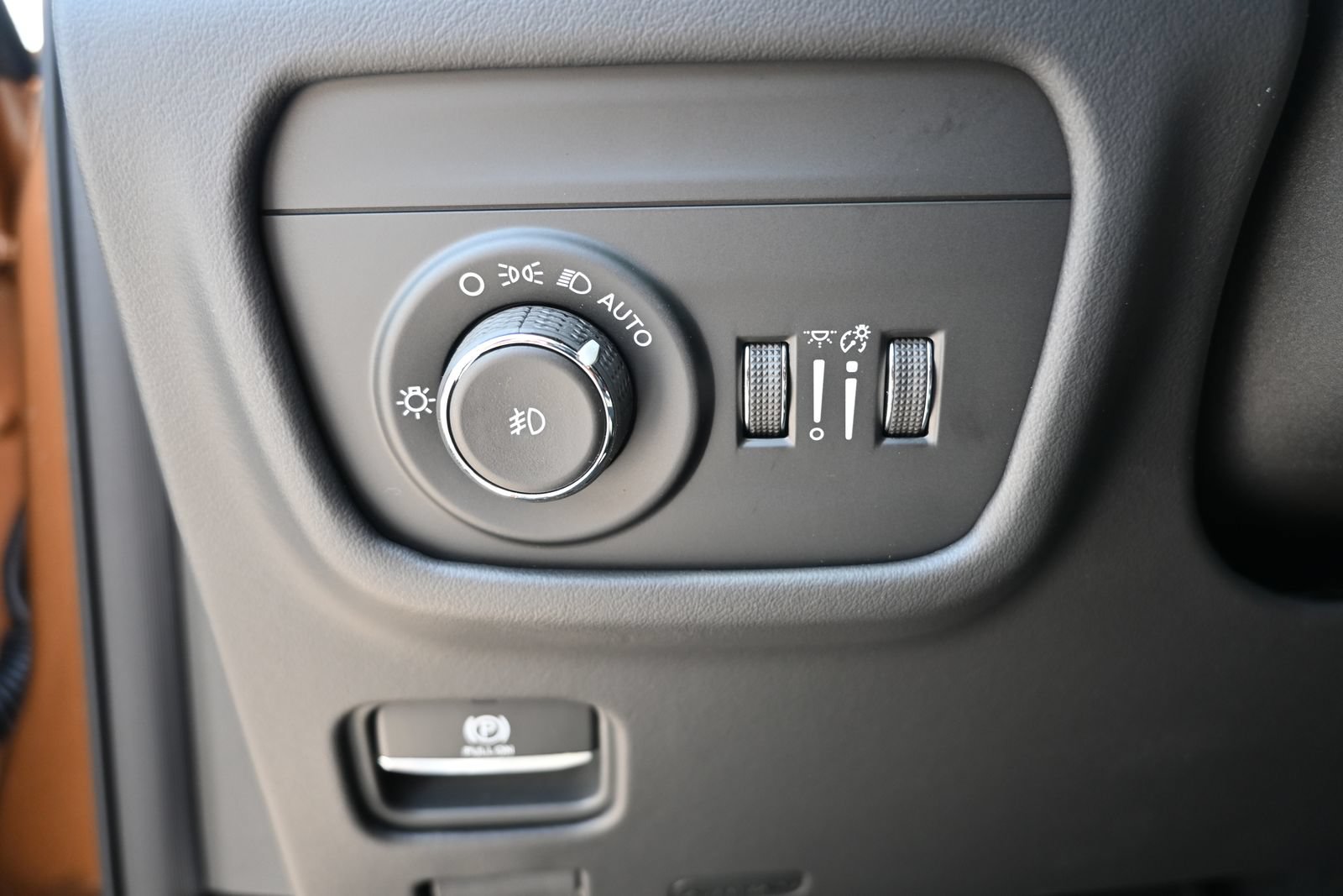 New 2026 Jeep Grand Cherokee L Summit AWD/4WD image 12